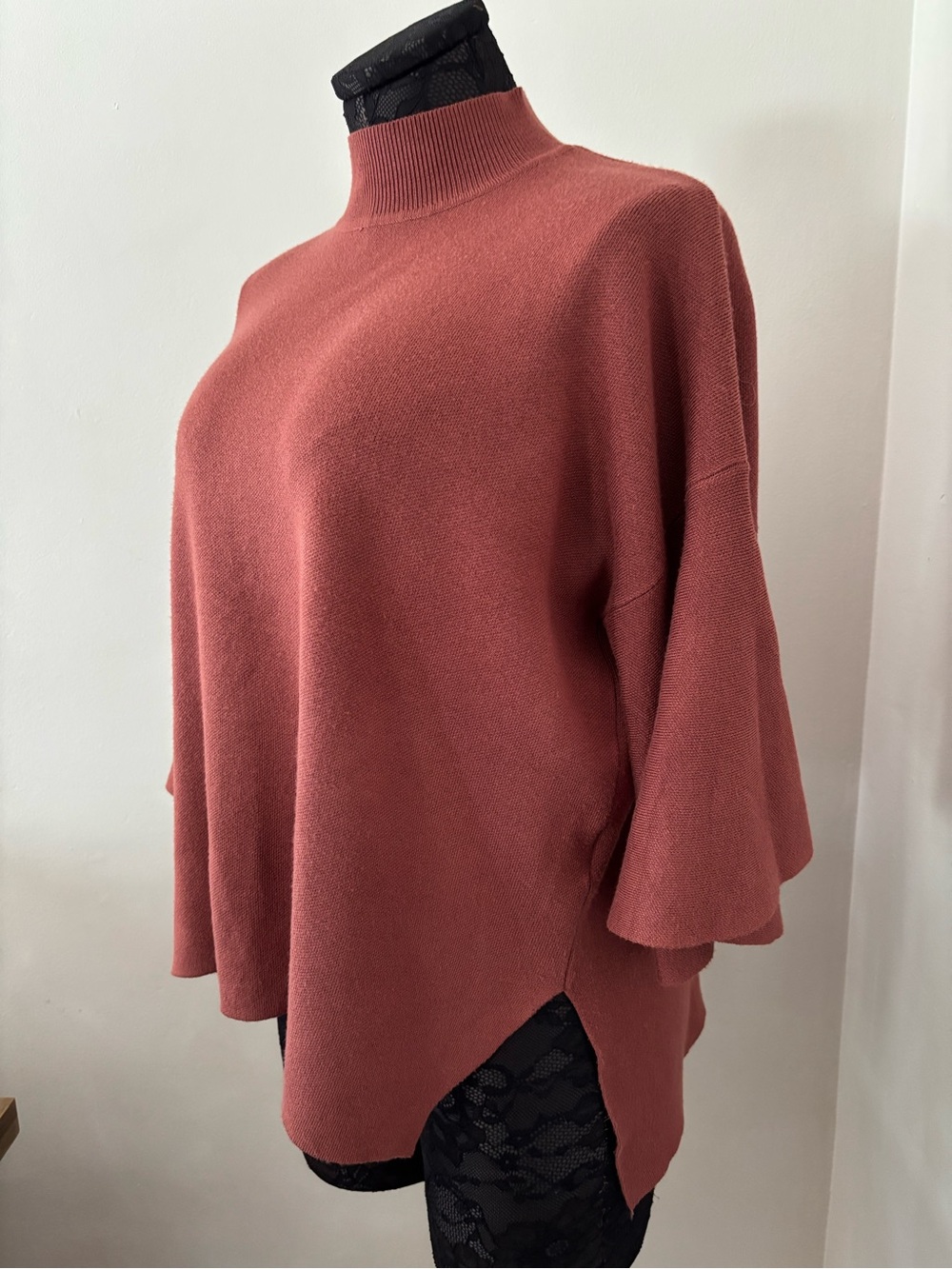 Workhall short sleeve sweater